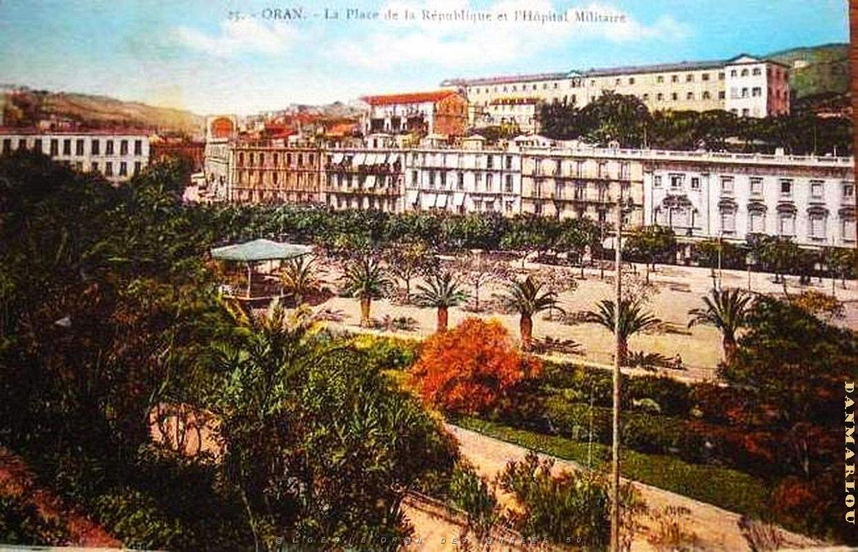 MH n- 088- Place de la republique.JPG